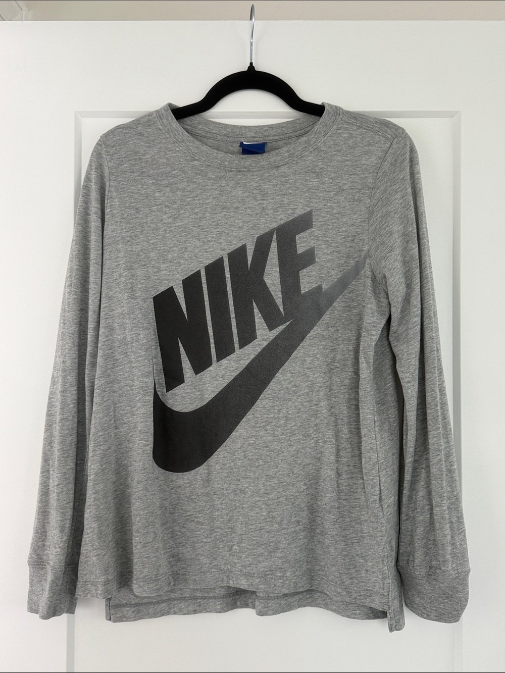 Nike Heather Gray Long-Sleeve Logo Shirt